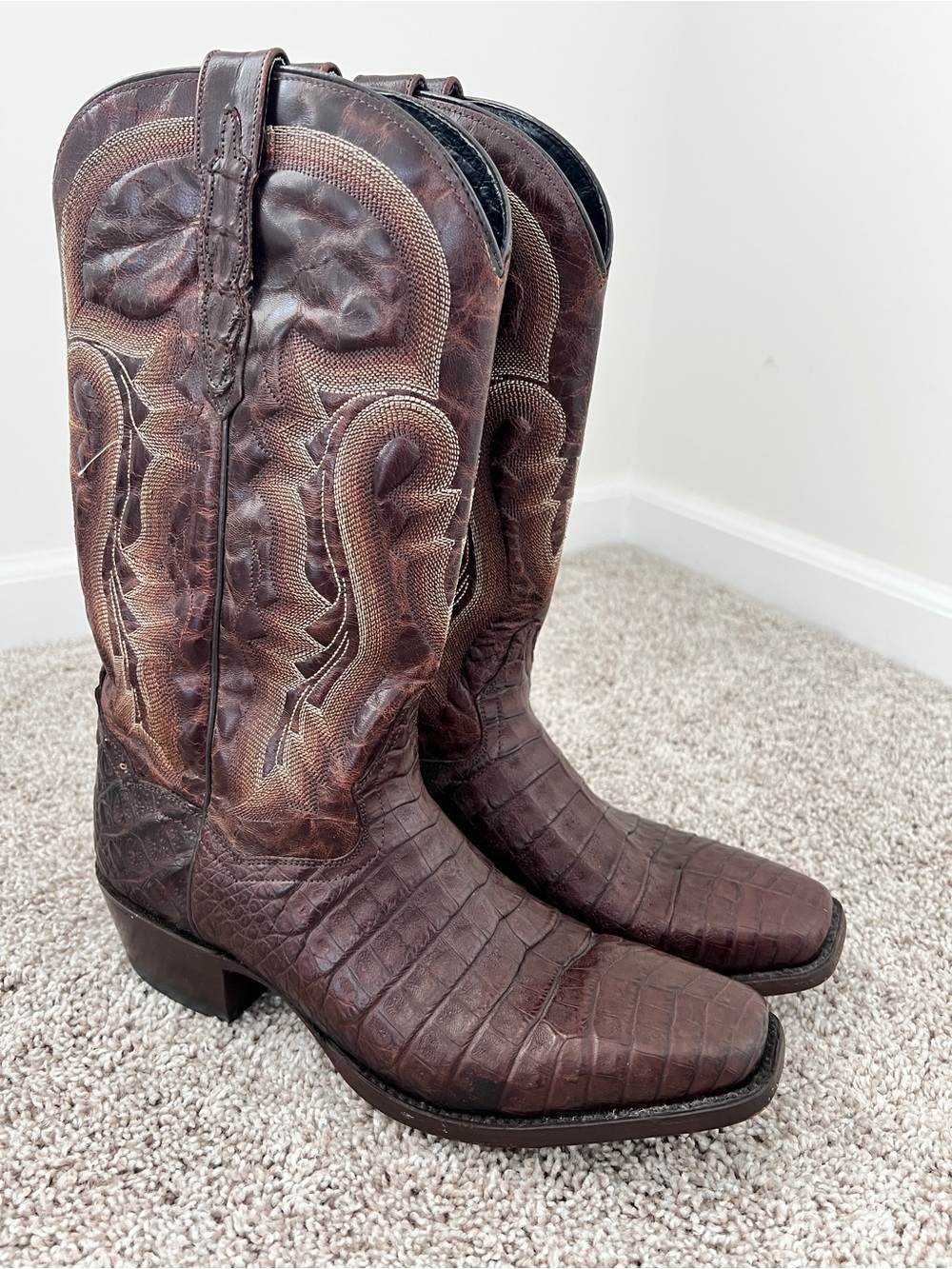 Classic Brown Western Cowboy Boots - Embossed Leather
